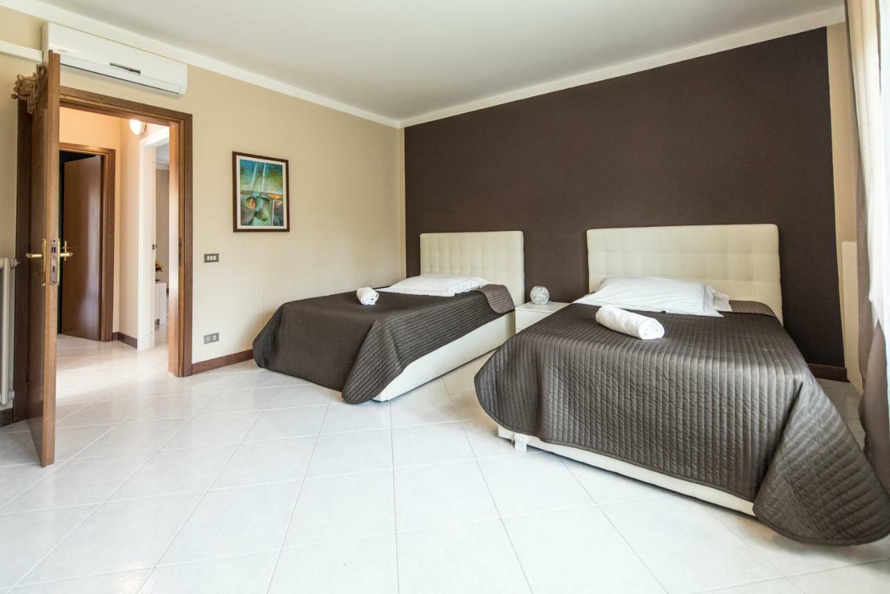 La Casa Rosa Apartment Sirmione Ngoại thất bức ảnh