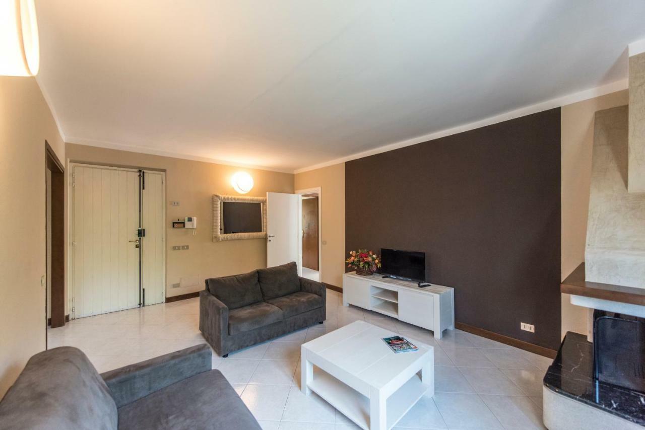 La Casa Rosa Apartment Sirmione Ngoại thất bức ảnh